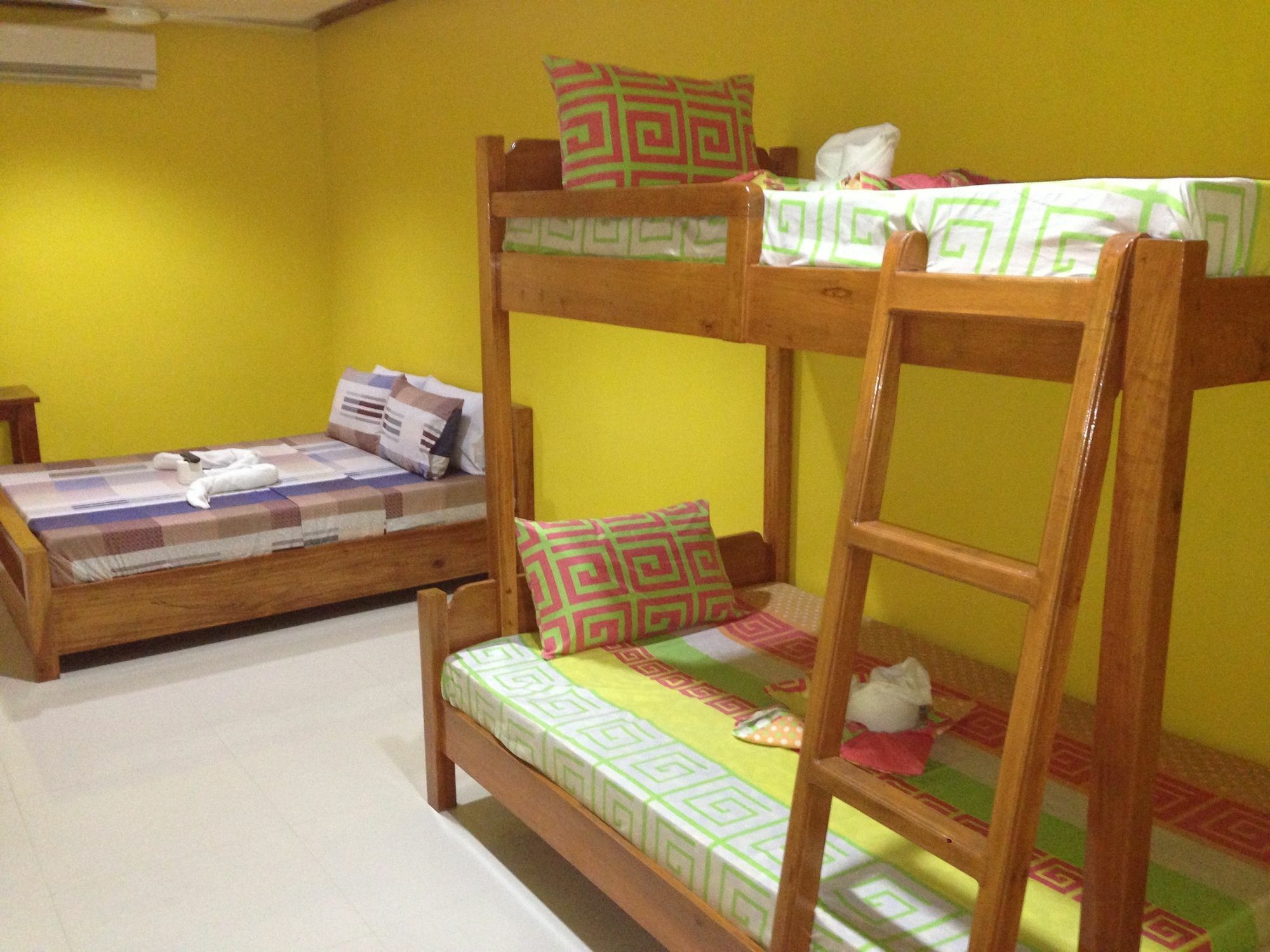 אל נידו Citrine Travel Lodge מראה חיצוני תמונה