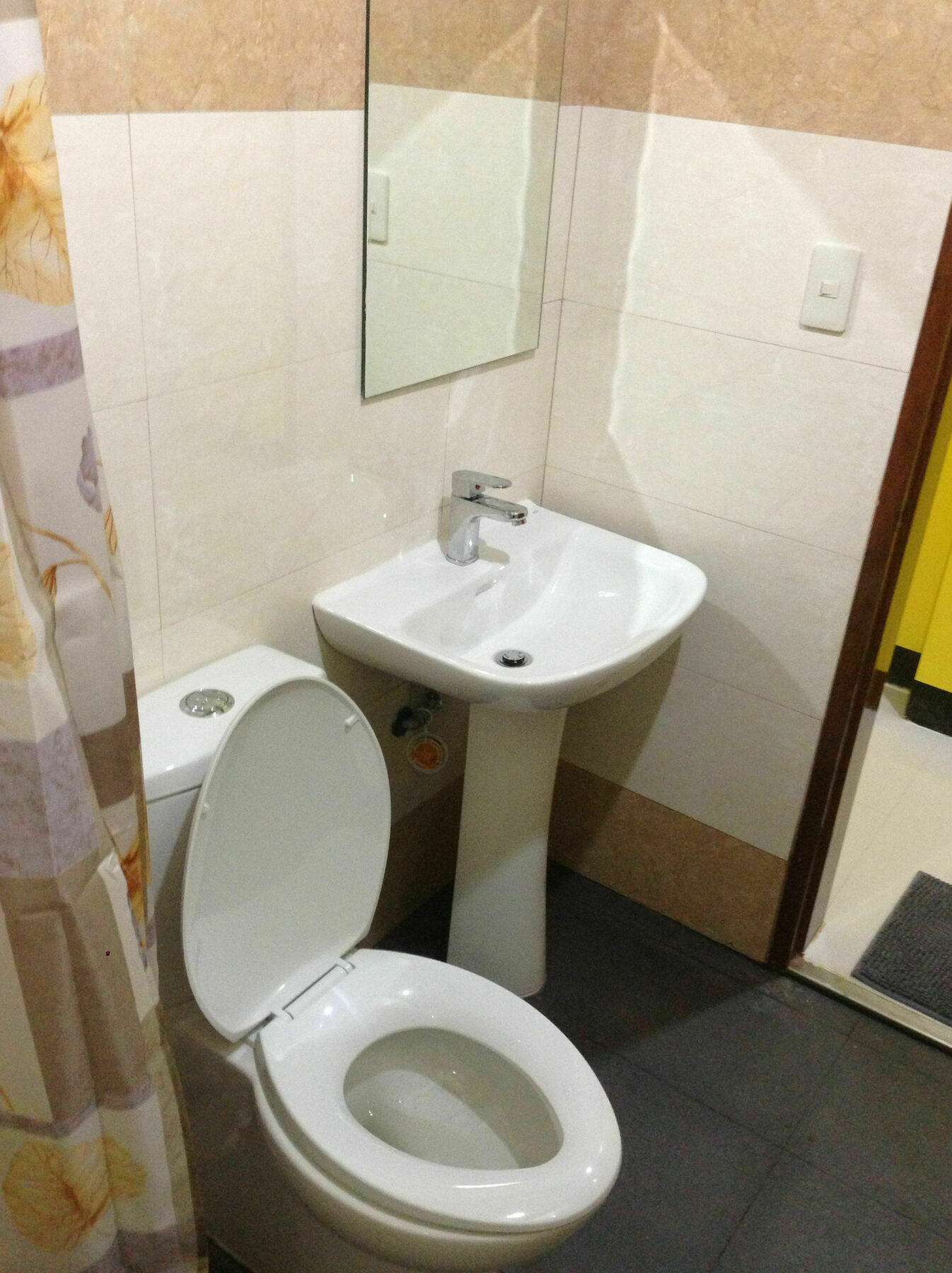 אל נידו Citrine Travel Lodge מראה חיצוני תמונה