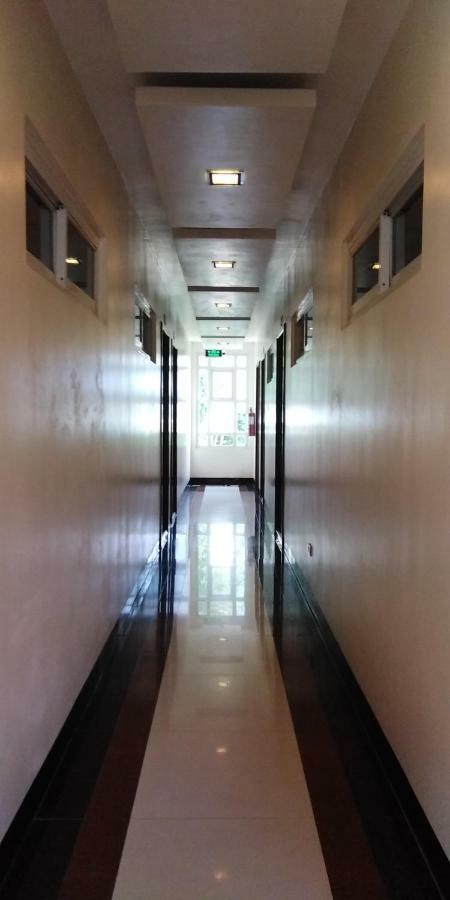אל נידו Citrine Travel Lodge מראה חיצוני תמונה